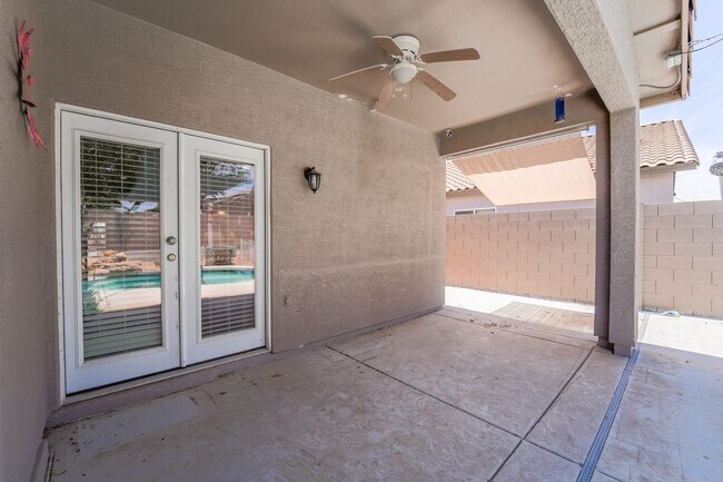 Building Photo - Your Goodyear Retreat Awaits – Updated 4BR...