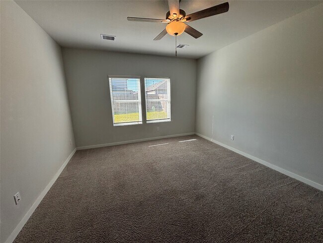 Building Photo - 5703 Blue Grama Dr