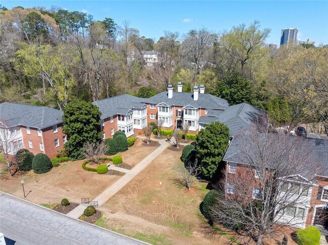 Building Photo - 115 Peachtree Memorial Dr NW