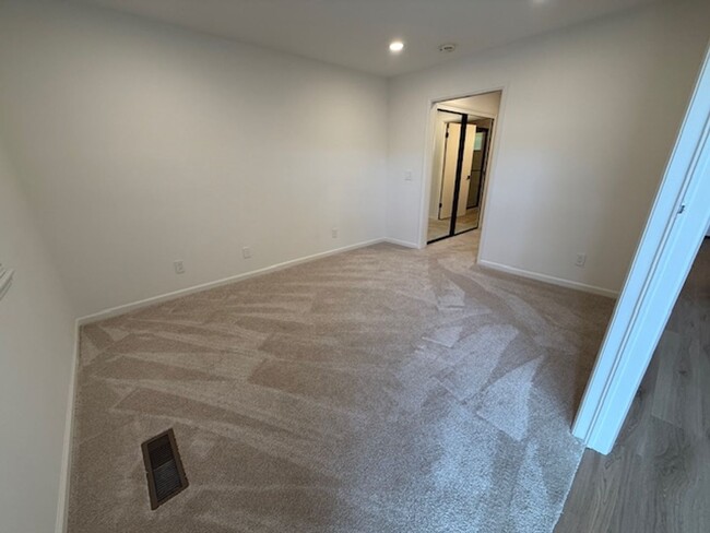Building Photo - Hacienda Carmel, Remodeled One Bedroom Ava...
