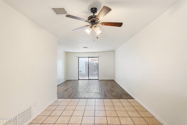 Building Photo - 4147 Calle Barona