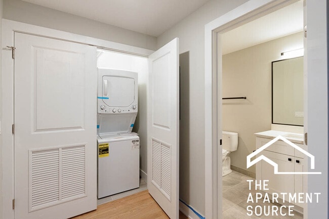 Building Photo - 4409 N Seeley Ave