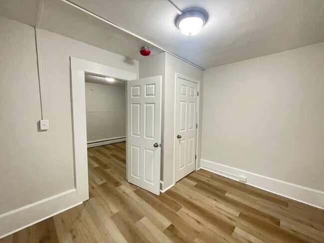 Building Photo - 51 Pennacook St