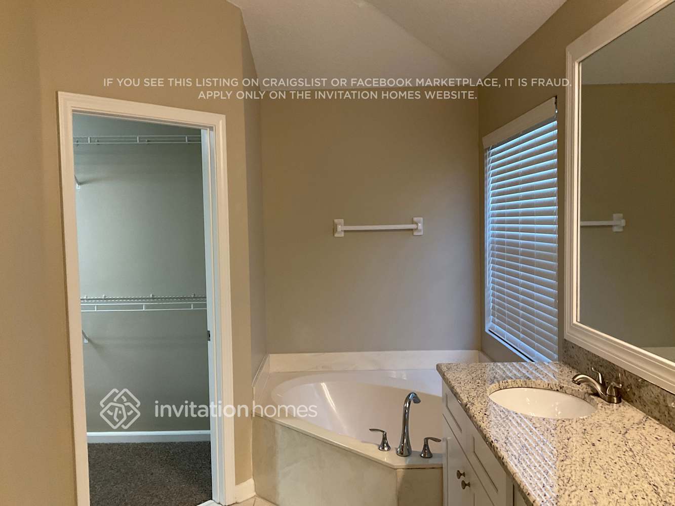 Building Photo - 8519 Glenbury Ct N