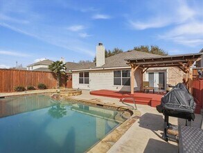 Building Photo - 1039 Wood Brook Dr