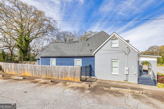 Building Photo - 1678 Dorsey Ave