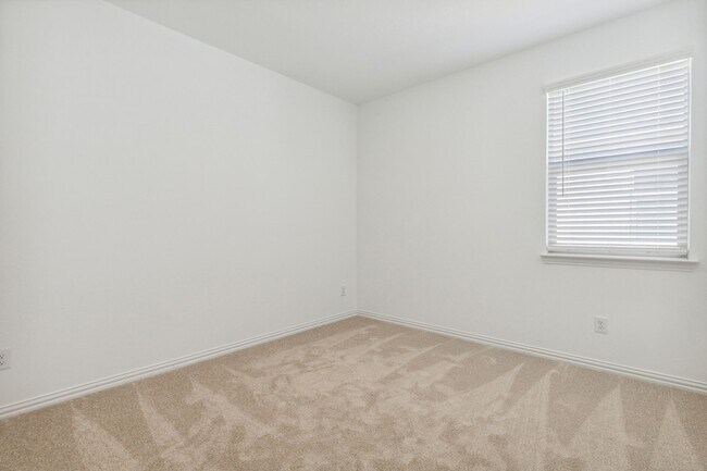 Building Photo - 1120 Flameleaf Dr
