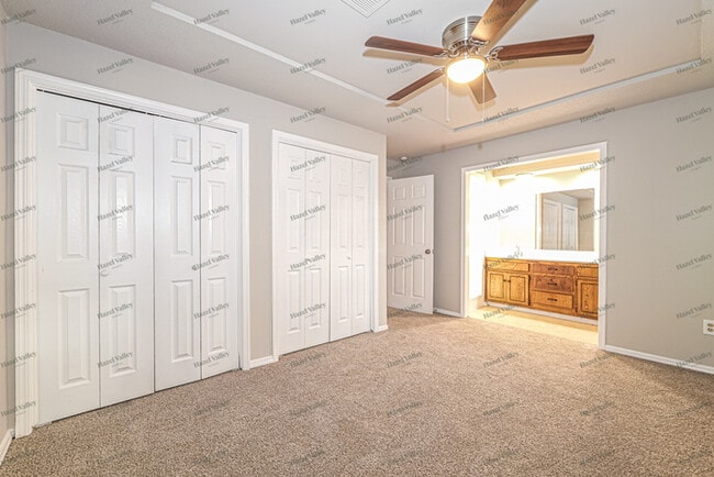 Building Photo - 10912 Bel Air Pl