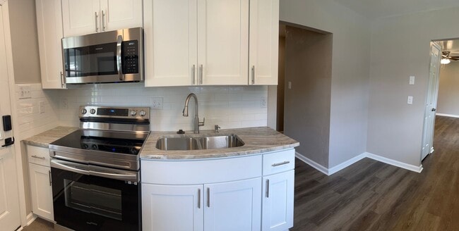 Building Photo - 3 bd, 1 bth single family Virginia Beach