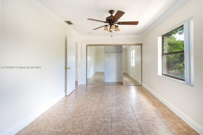 Building Photo - 1 Crossings Cir