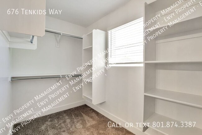 Building Photo - 676 Tenkids Way