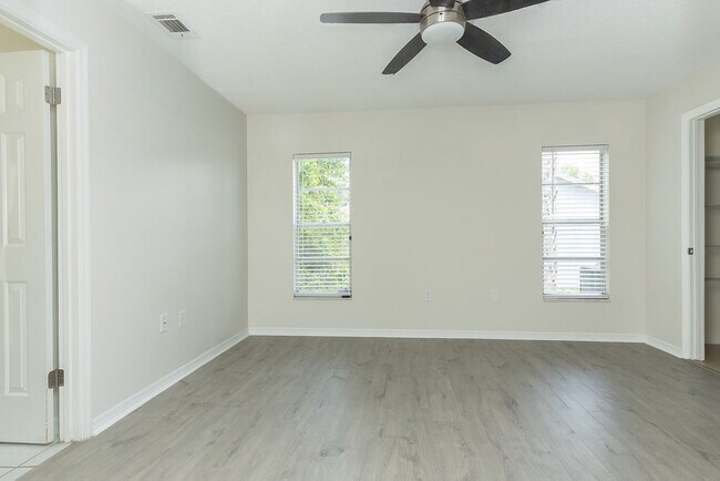 Building Photo - 2254 Matthew Cir