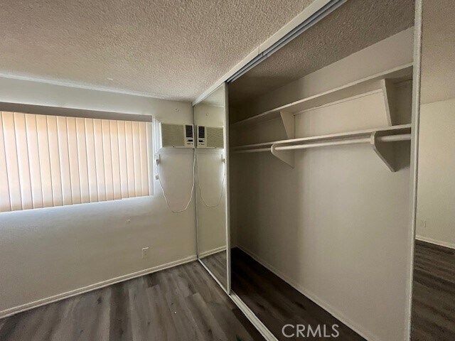 Building Photo - 686 E Cottonwood Rd