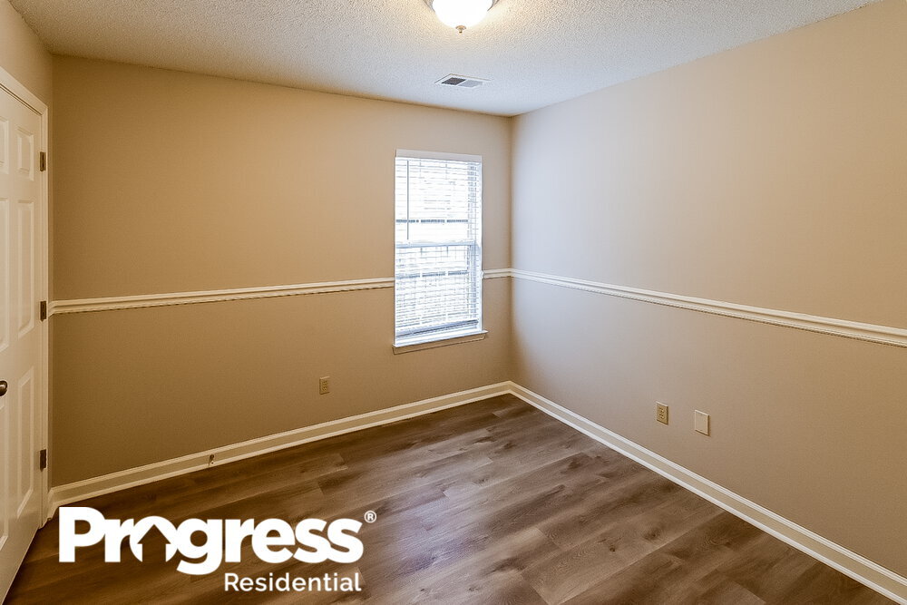 Building Photo - 5869 Steffani Dr