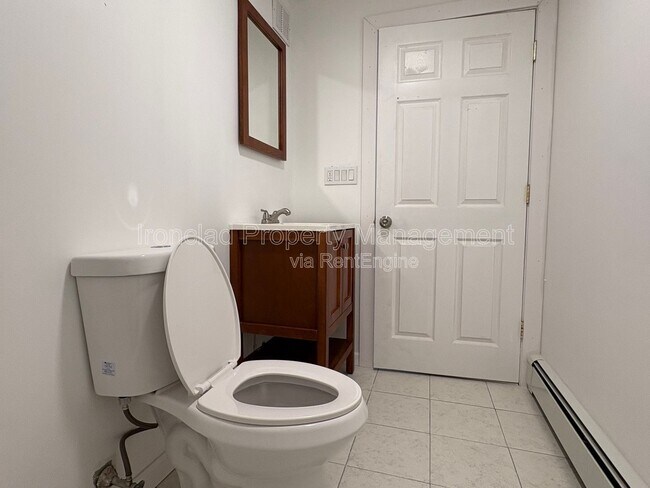 Building Photo - 24 Willis St