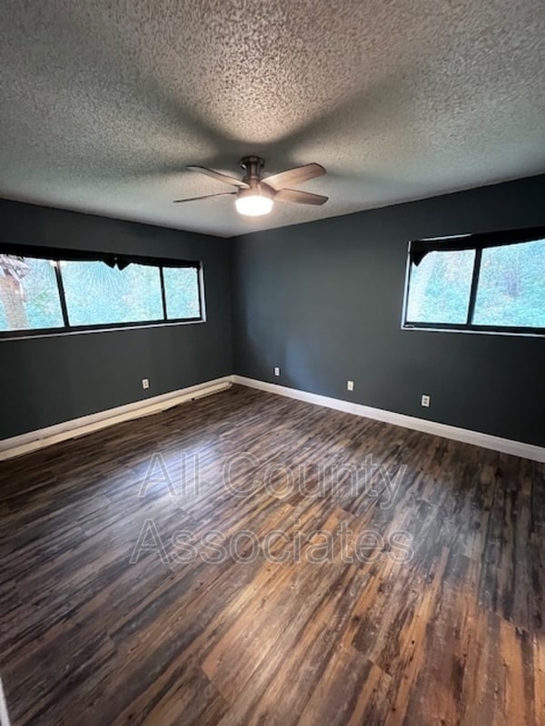 Building Photo - 3277 Fox Chase Cir