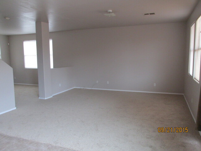 Building Photo - 3 Bedroom with Loft inside Southern Views ...