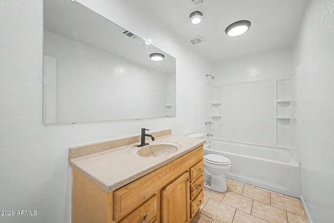 Building Photo - 7119 W Krall St
