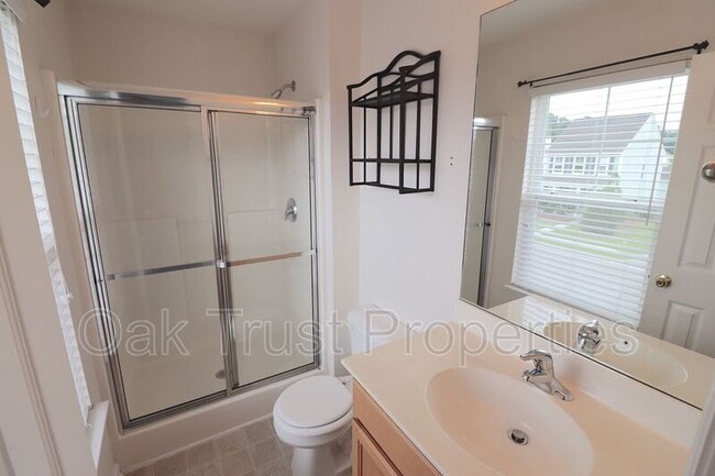 Building Photo - 210 Killarney Trail
