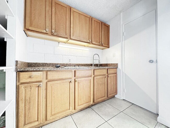 Building Photo - 2064-ST