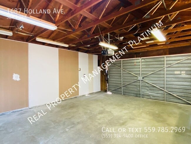 Building Photo - 1687 Holland Ave