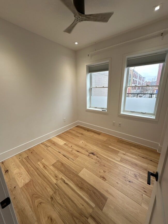 Building Photo - 32 E Court St