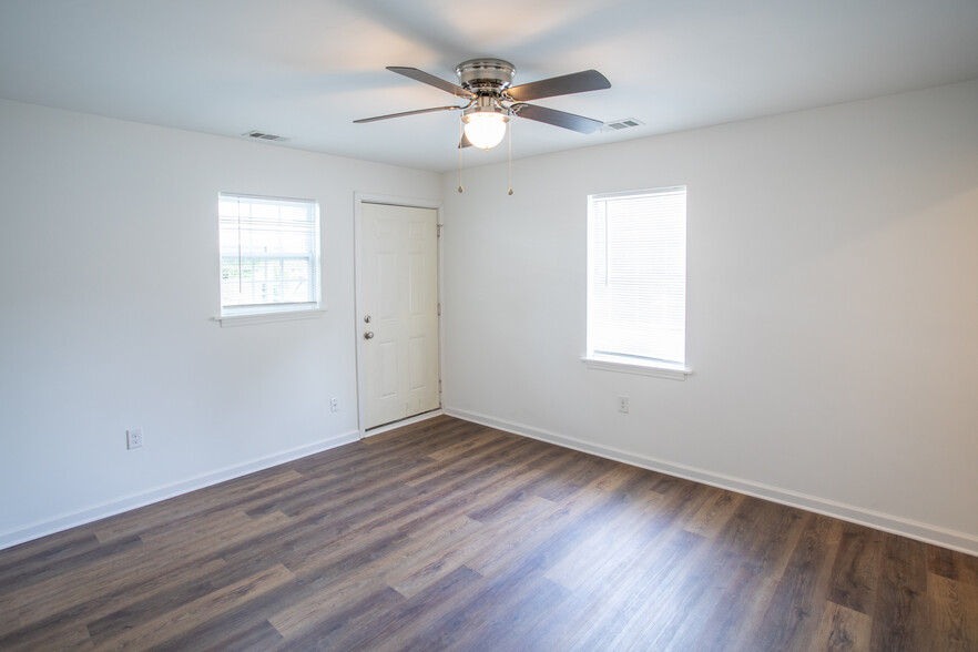 primary suite (and rear entrance) - 1220 E 57th St
