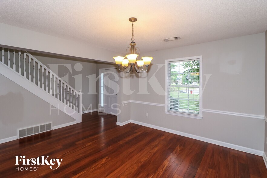 Building Photo - 100 Misty Hill Cove