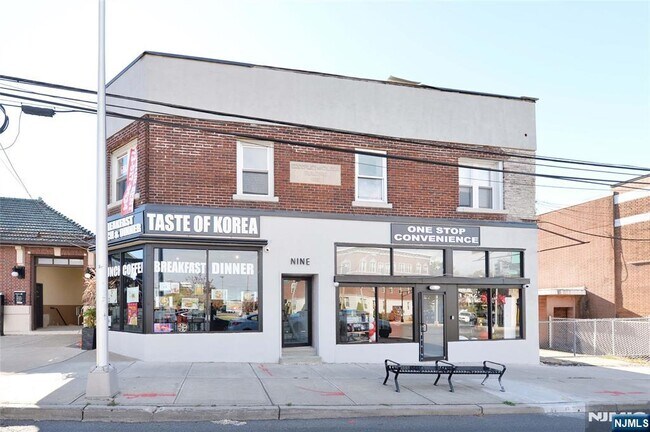 Primary Photo - 7 Watsessing Ave