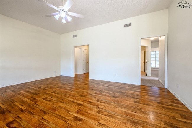 Building Photo - 6017 Van Dorn Dr