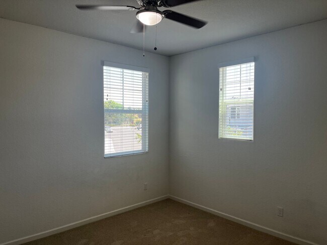 Building Photo - Excellent Witney Ranch 4 Bedroom, 3 Bathroom Home in Whitney Ranch for Rent.