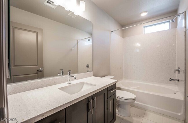 Building Photo - 8115 Carpenter Creek Ave