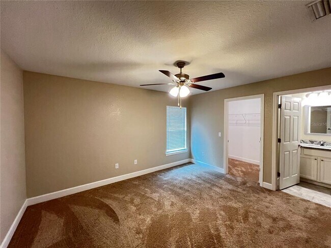 Building Photo - 2736 SW 161st Loop