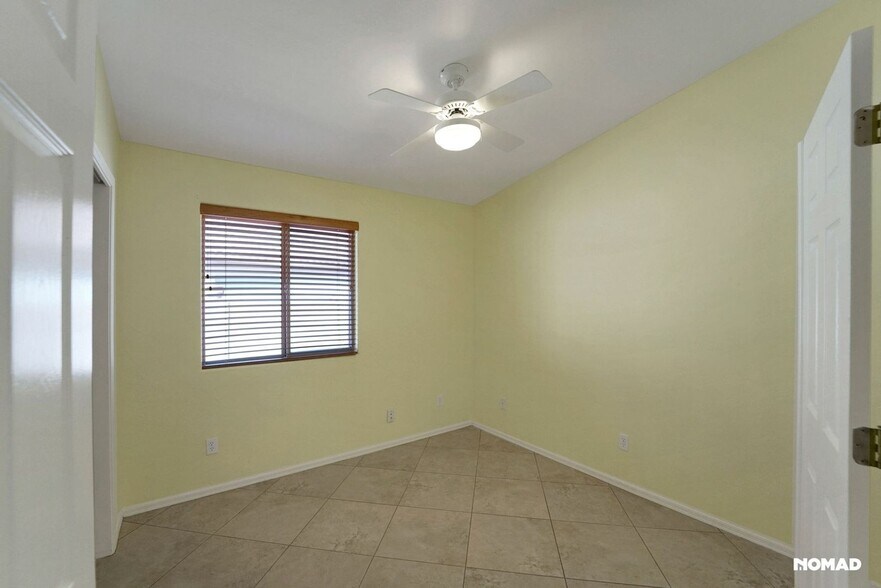 Building Photo - 2451 E Stone Stable Dr