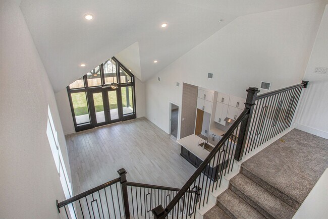 Building Photo - 15018 Bonham Shore Dr