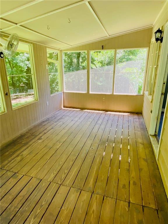 Building Photo - 106 Grayland Pl