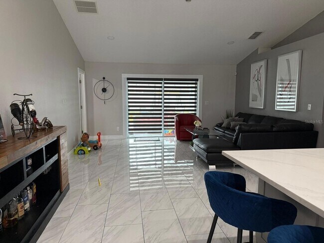 Building Photo - 4706 Doral Pointe Dr