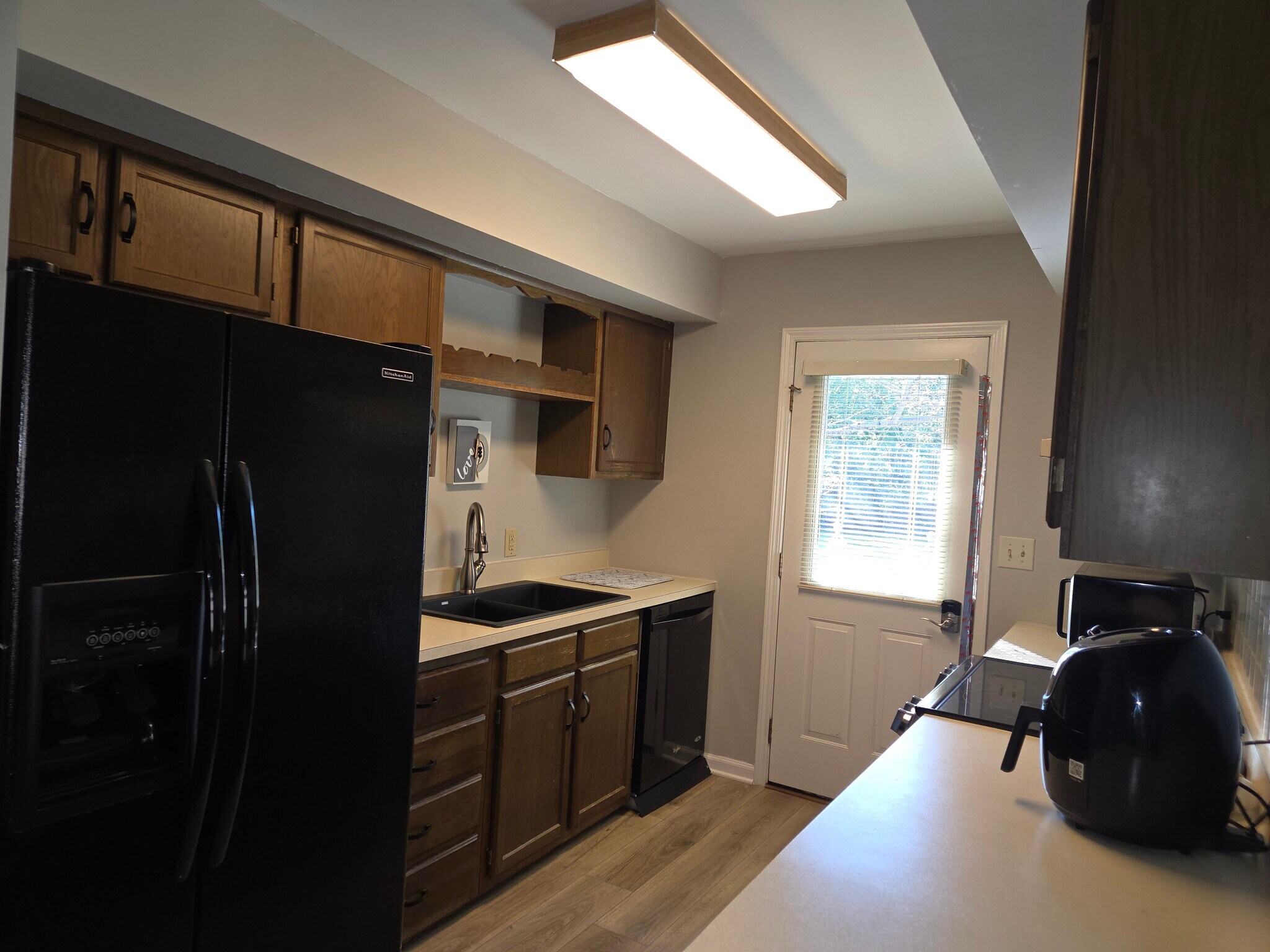 Building Photo - 5721 Gardenia Dr