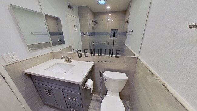 Building Photo - Coming Soon: Remodeled 4Bd 2Ba Home in Fou...