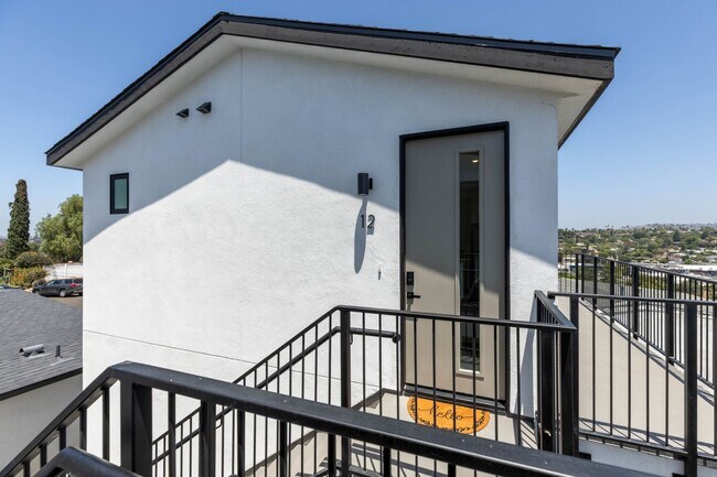Building Photo - 3873 Boren St
