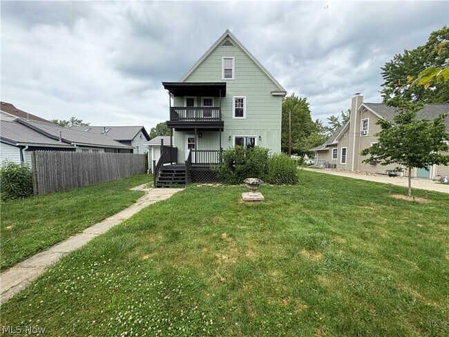 Building Photo - 5821 South St