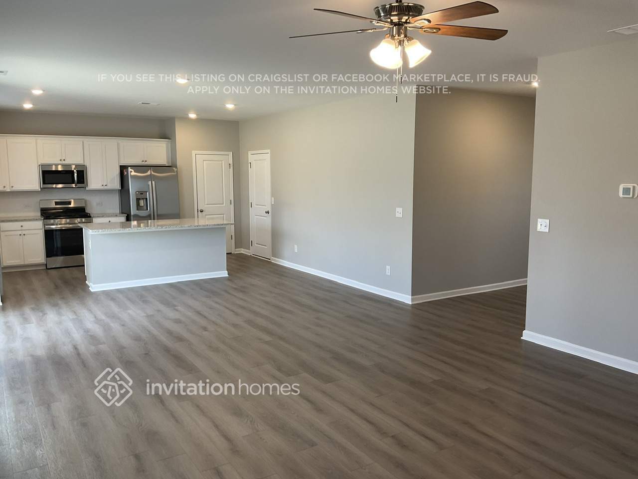 Building Photo - 516 Almere Dr