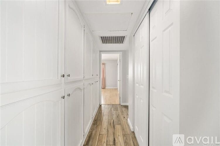 Building Photo - 29280 Mammoth Pl