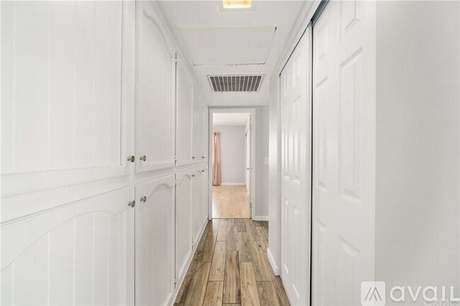 Building Photo - 29280 Mammoth Pl