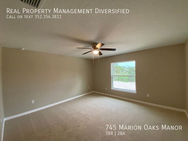 Building Photo - 745 Marion Oaks Manor