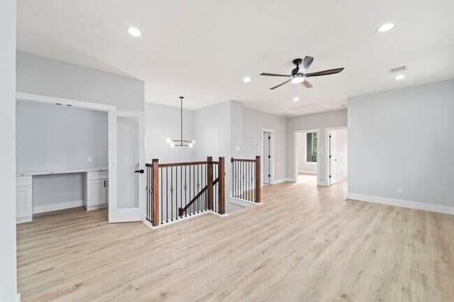 Building Photo - 6631 Foster St