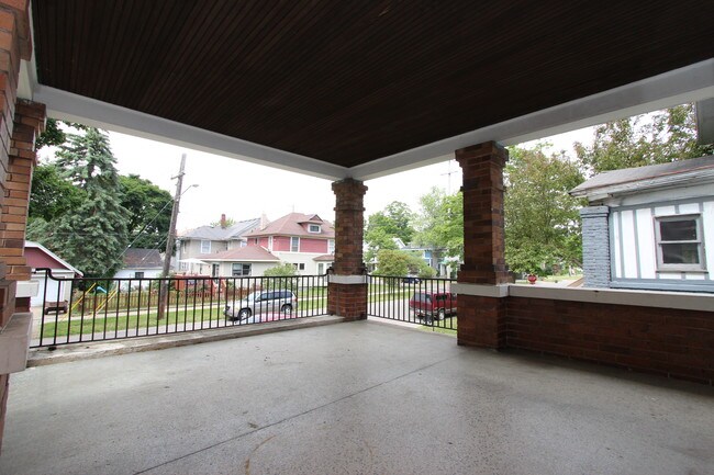 Building Photo - 1430 Sherman St SE