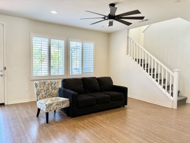 Building Photo - Riverpark | 4Bed + 3Bath | Oxnard | Whalen