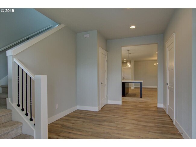 Building Photo - Stylish 3-Bedroom Home w/ Flex Space, Cove...