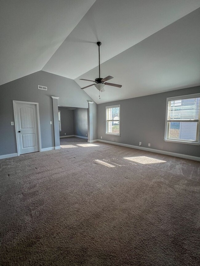 Building Photo - Short Term Leases Options! Gorgeous 5 Bedr...